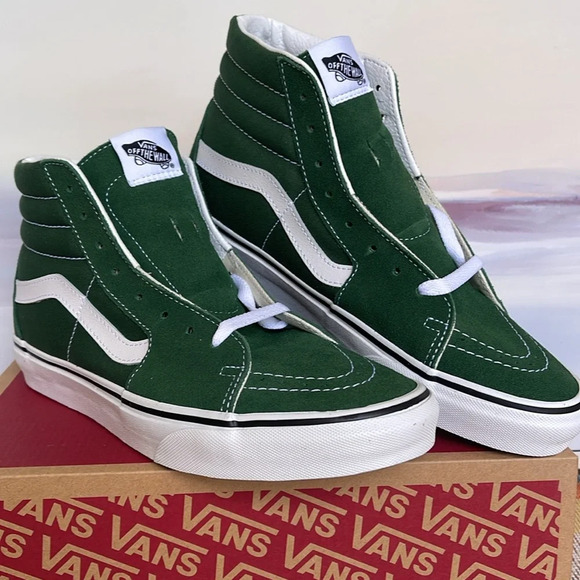 Vans WMNS Sk8-Hi
Color Theory Greener Past
VN0005U96QU
Sneakers - Picture 4 of 16